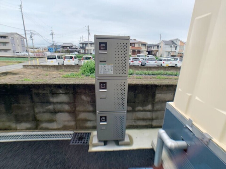 宅配ボックス