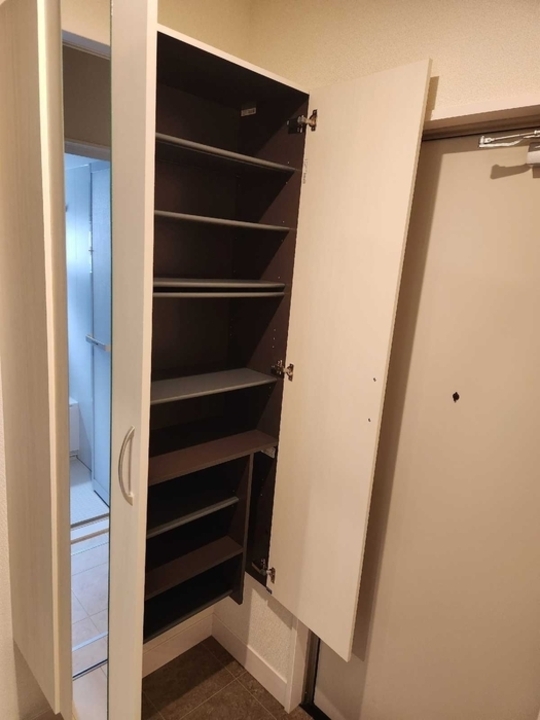 シューズボックス