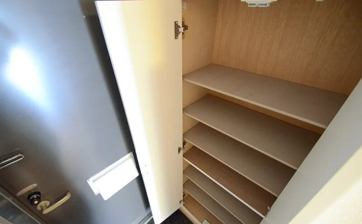 シューズボックス