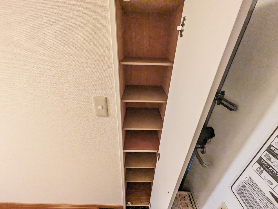 シューズボックス