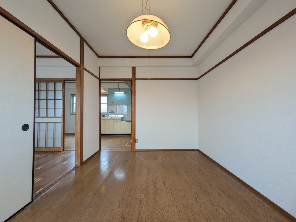 洋室（北東側）