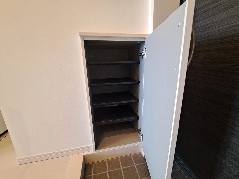 シューズボックス