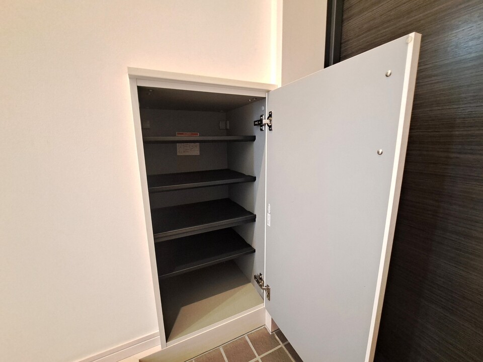 シューズボックス