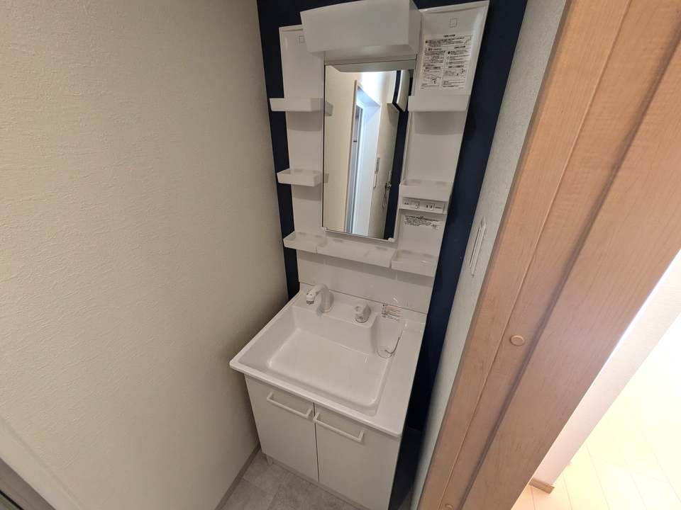 シャワー付洗面化粧台