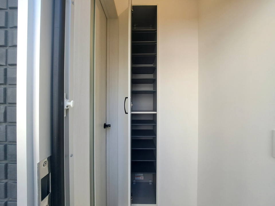 シューズボックス