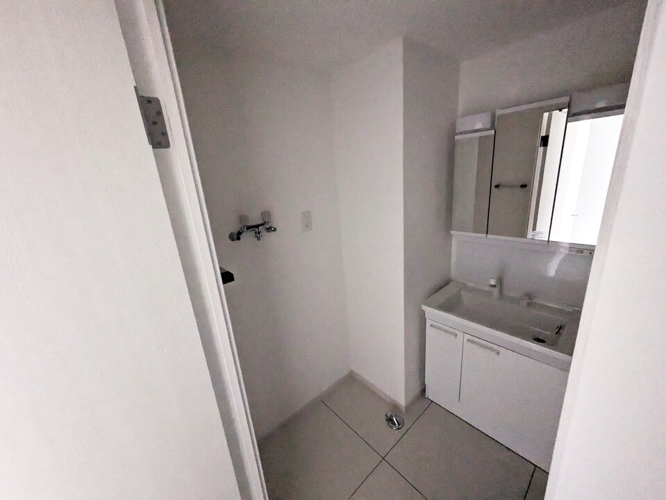 シャワー付洗面化粧台