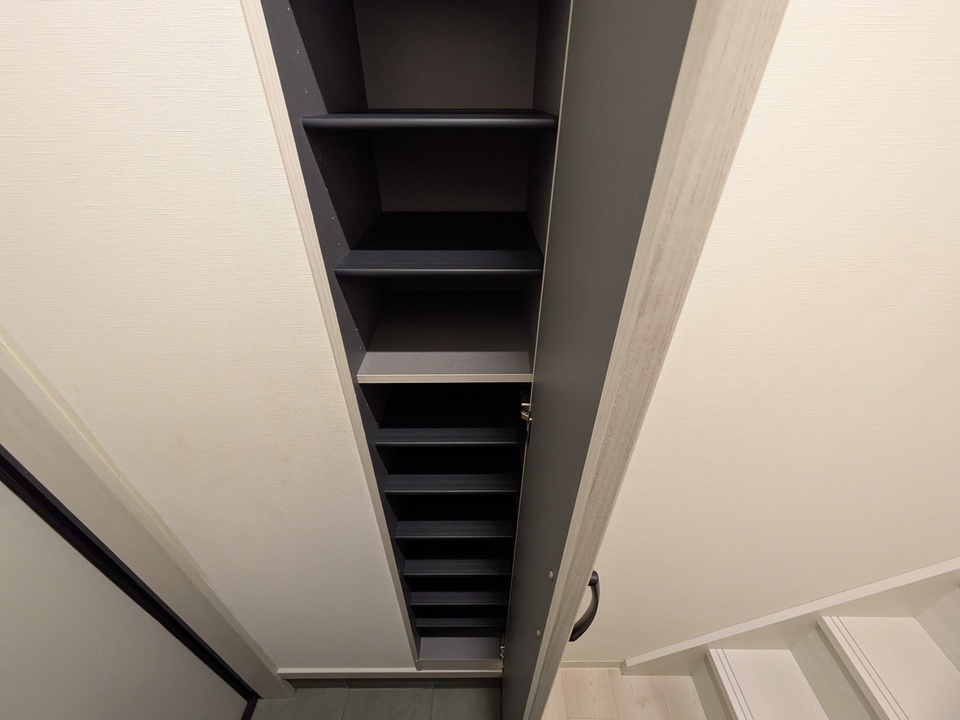 シューズボックス