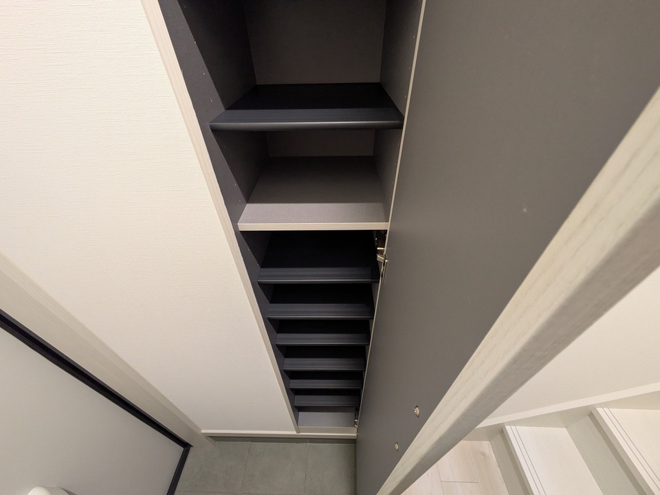 シューズボックス