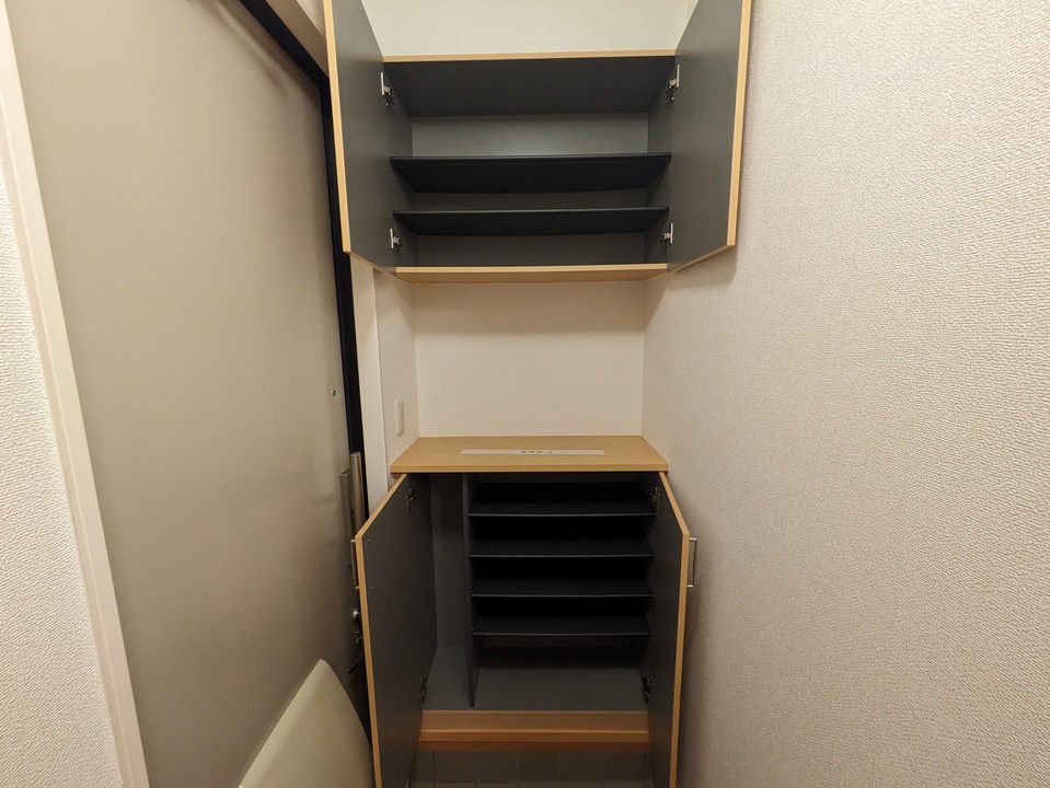 シューズボックス