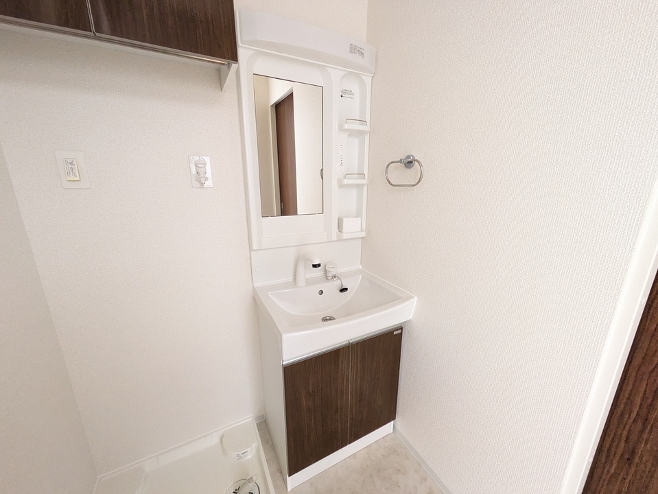 シャワー付洗面化粧台