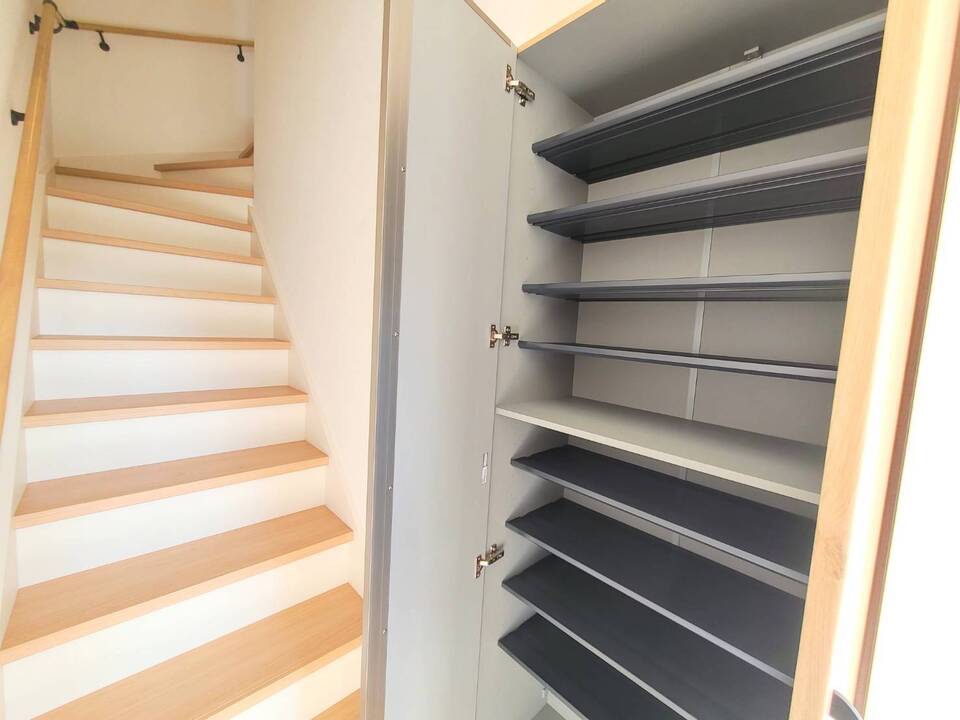 シューズボックス