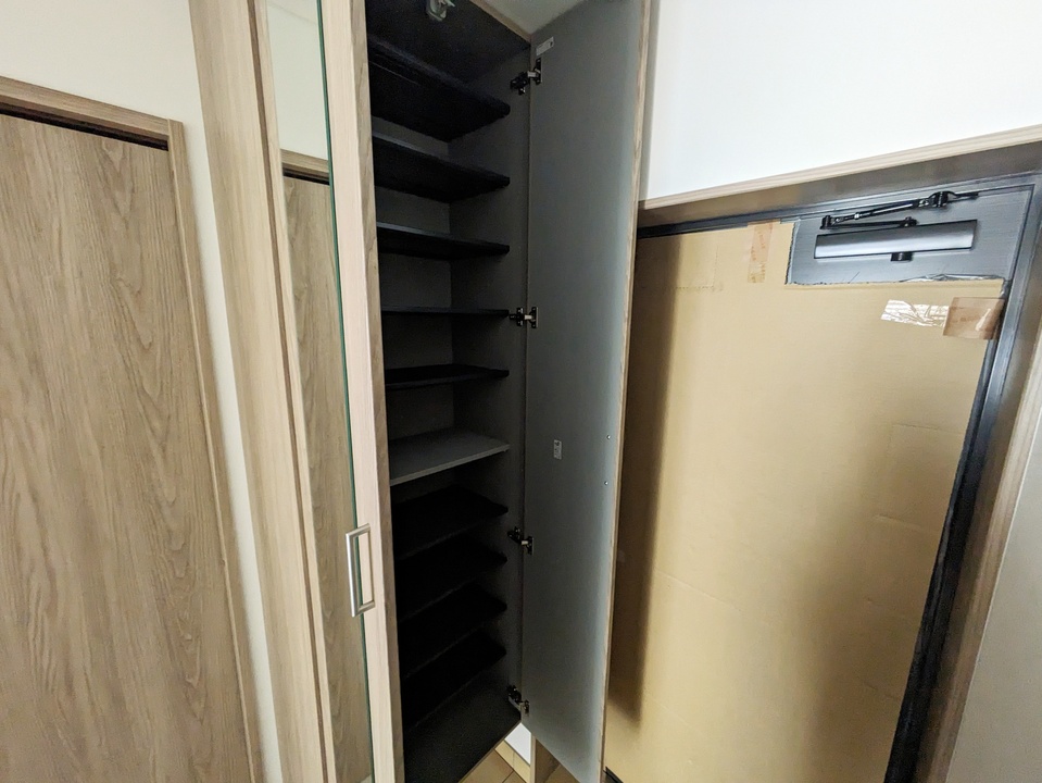 シューズボックス