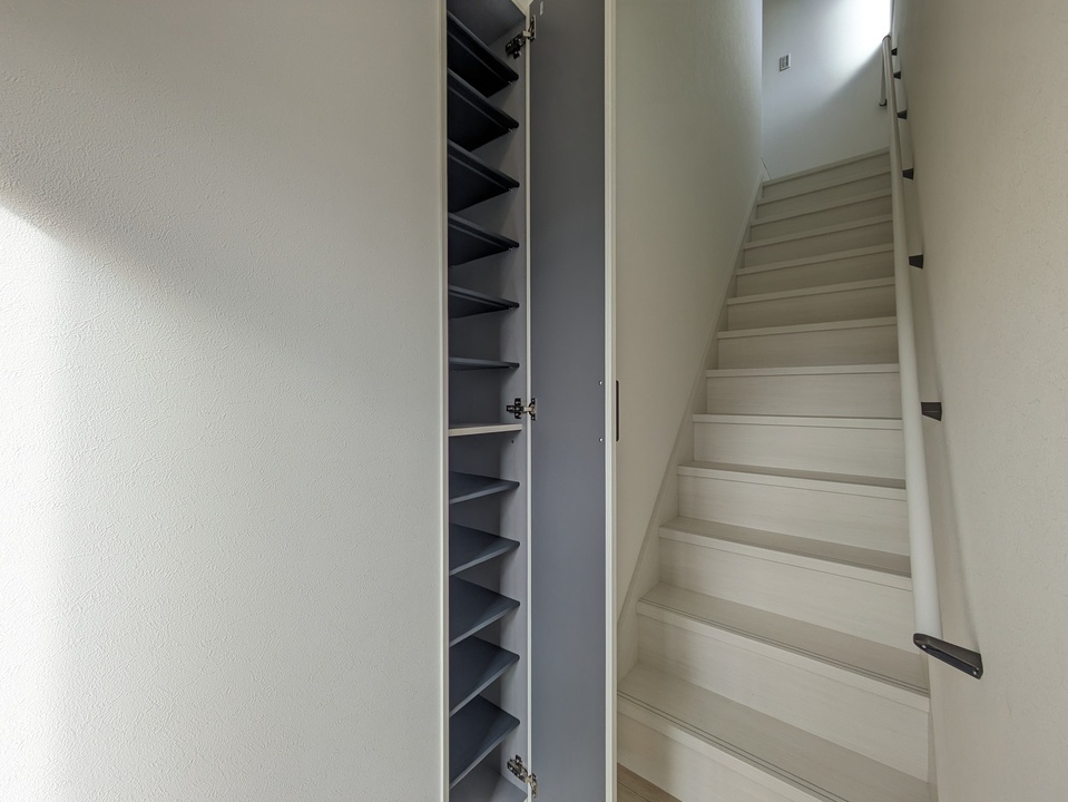 シューズボックス