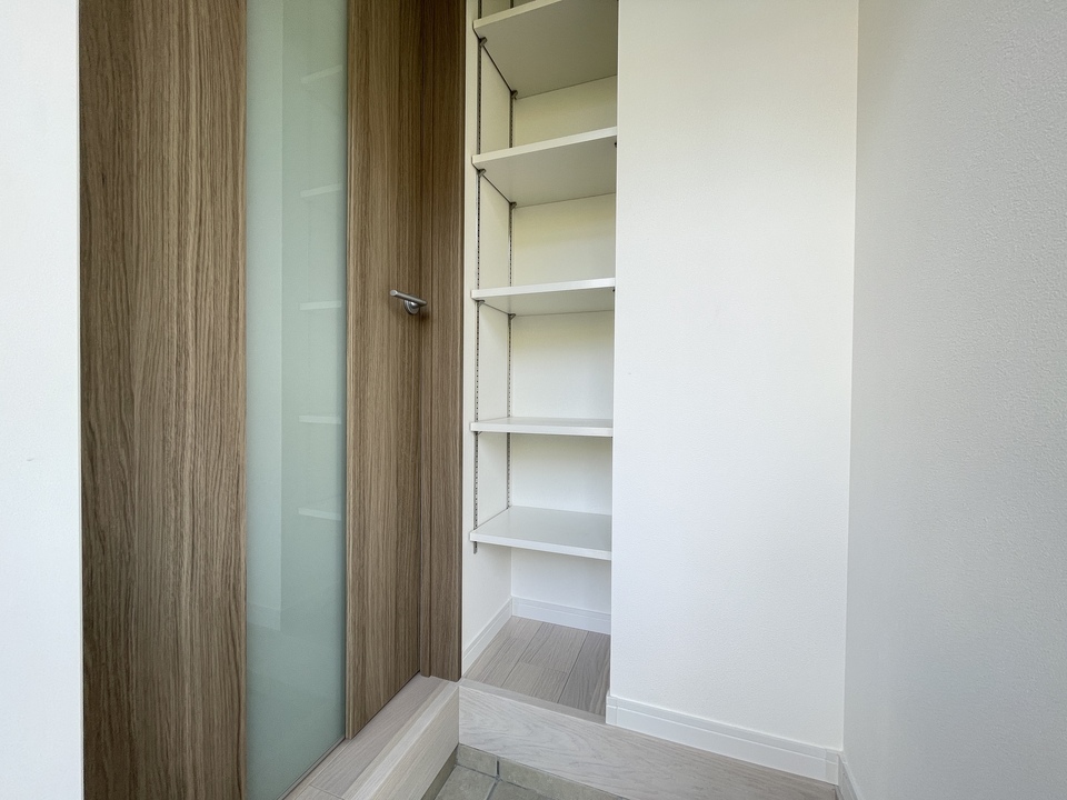 シューズボックス