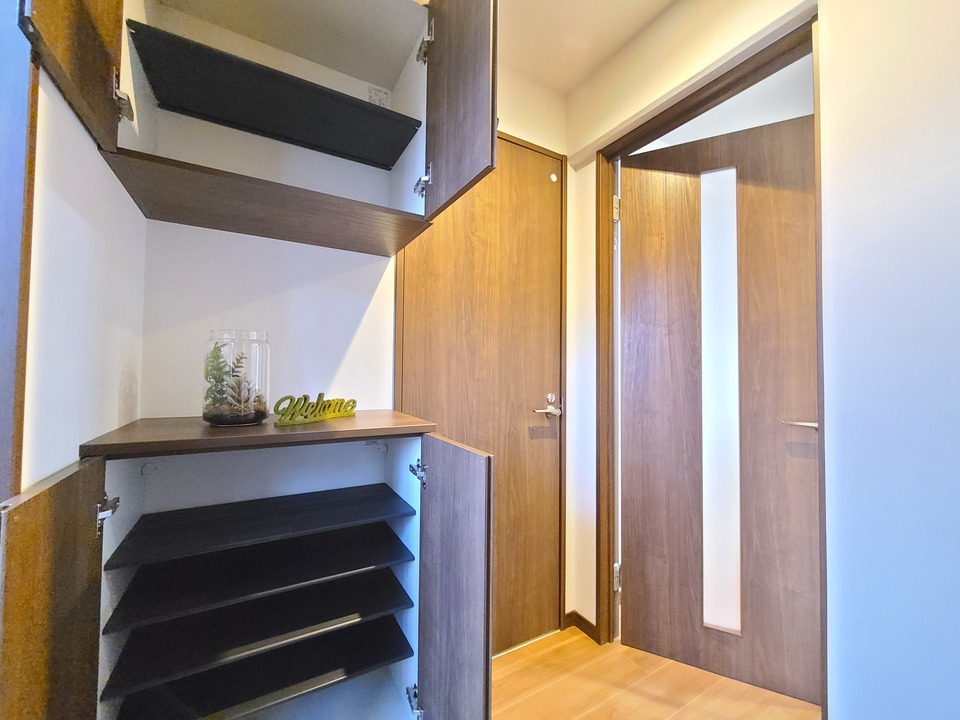 シューズボックス