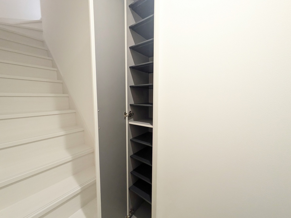 シューズボックス