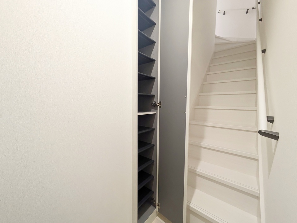 シューズボックス