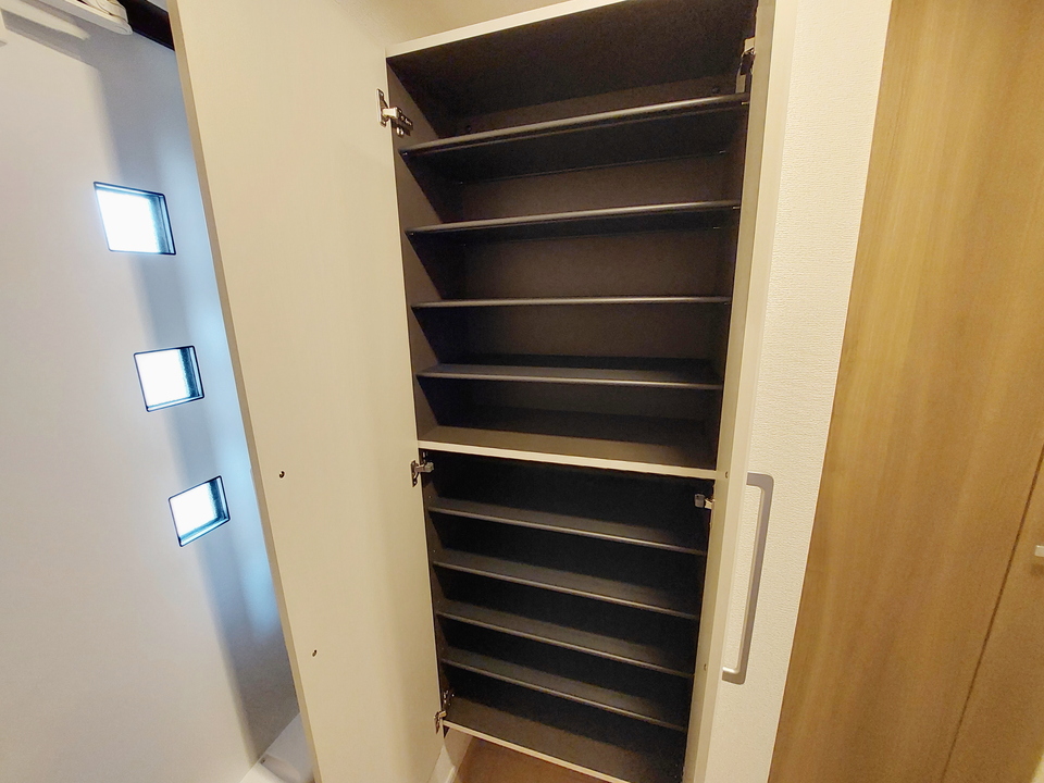 シューズボックス