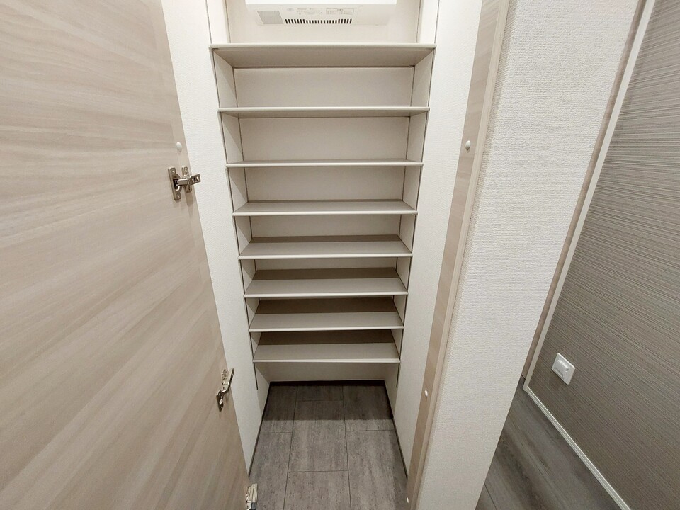 シューズボックス