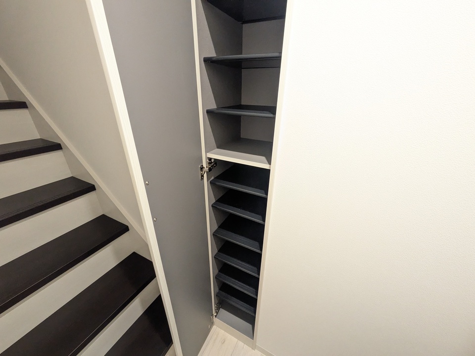 シューズボックス