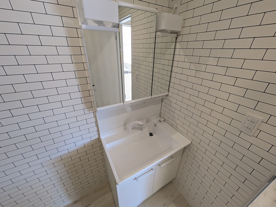 シャワー付洗面化粧台