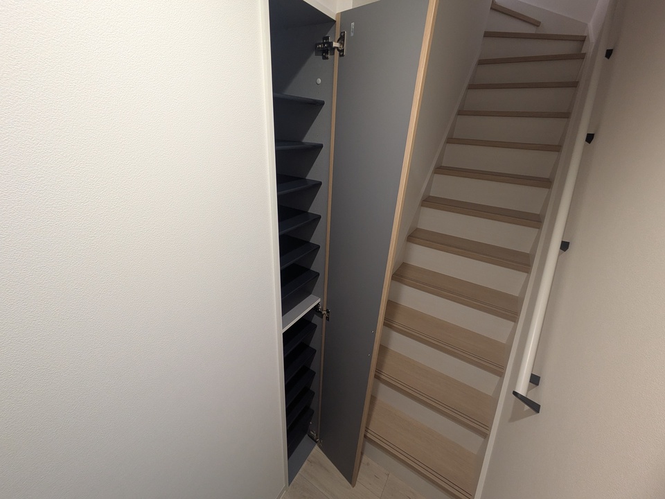 シューズボックス