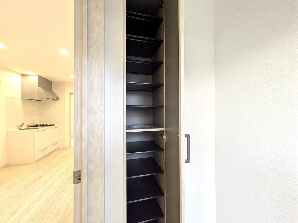 シューズボックス