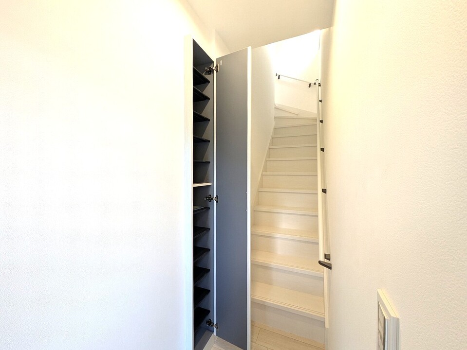 シューズボックス