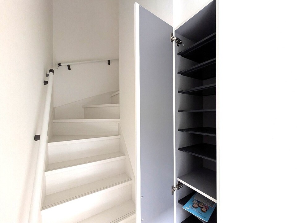 シューズボックス