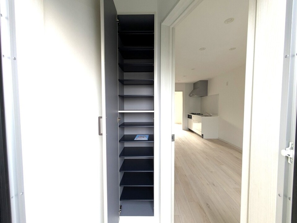 シューズボックス