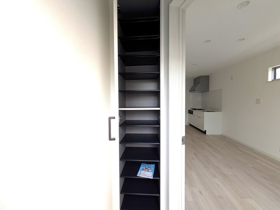 シューズボックス