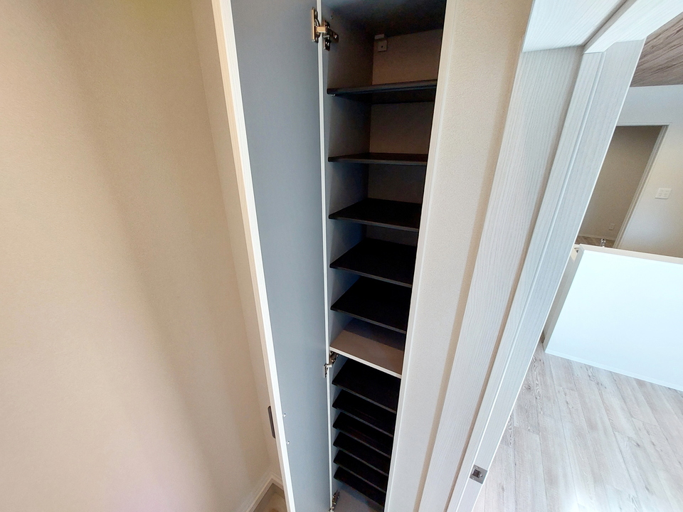 シューズボックス