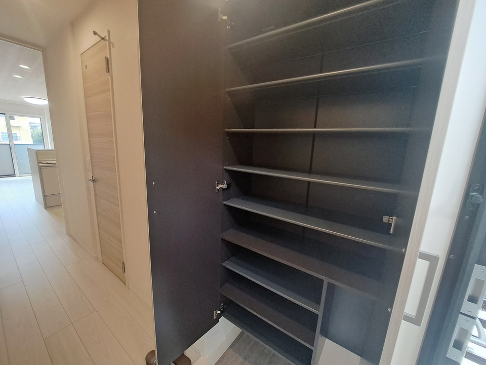 シューズボックス