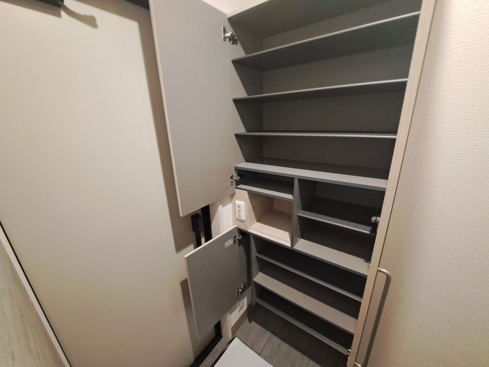 シューズボックス