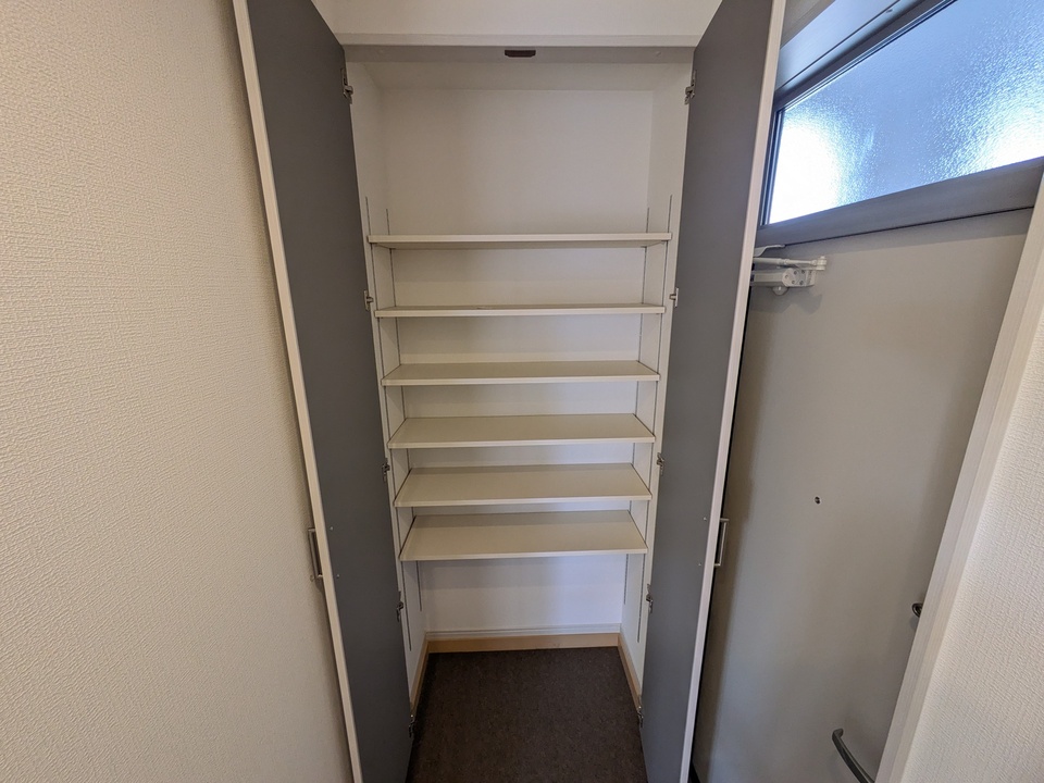 シューズボックス