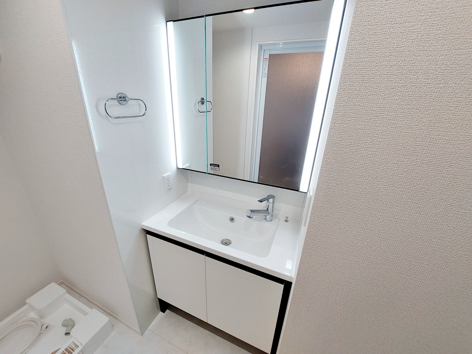 シャワー付洗面化粧台