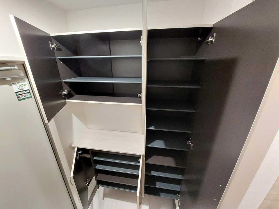 シューズボックス