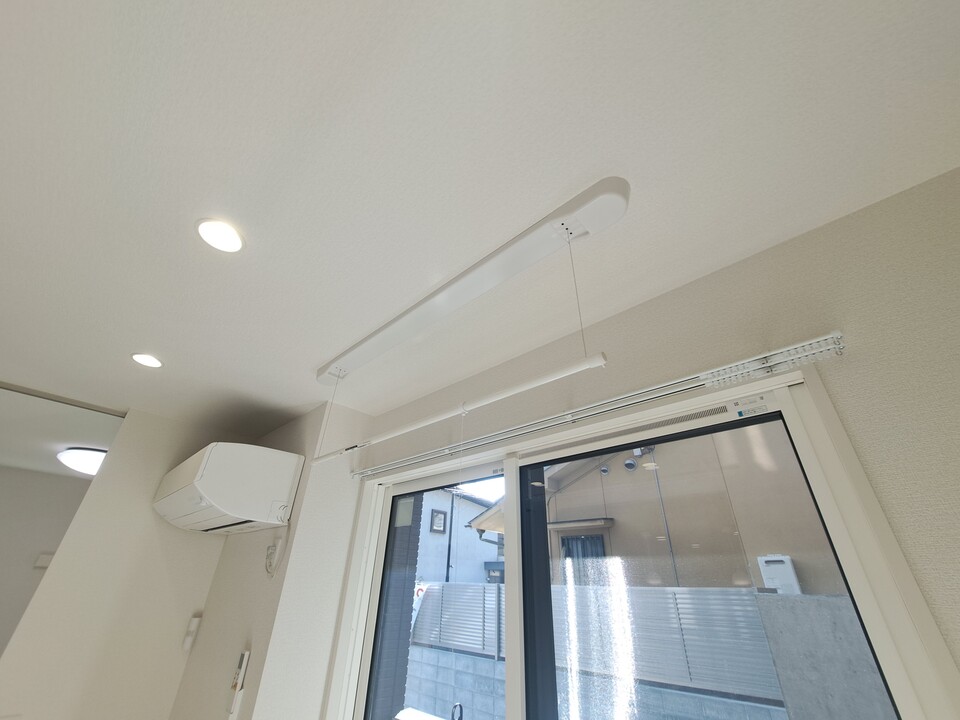 室内物干しユニット