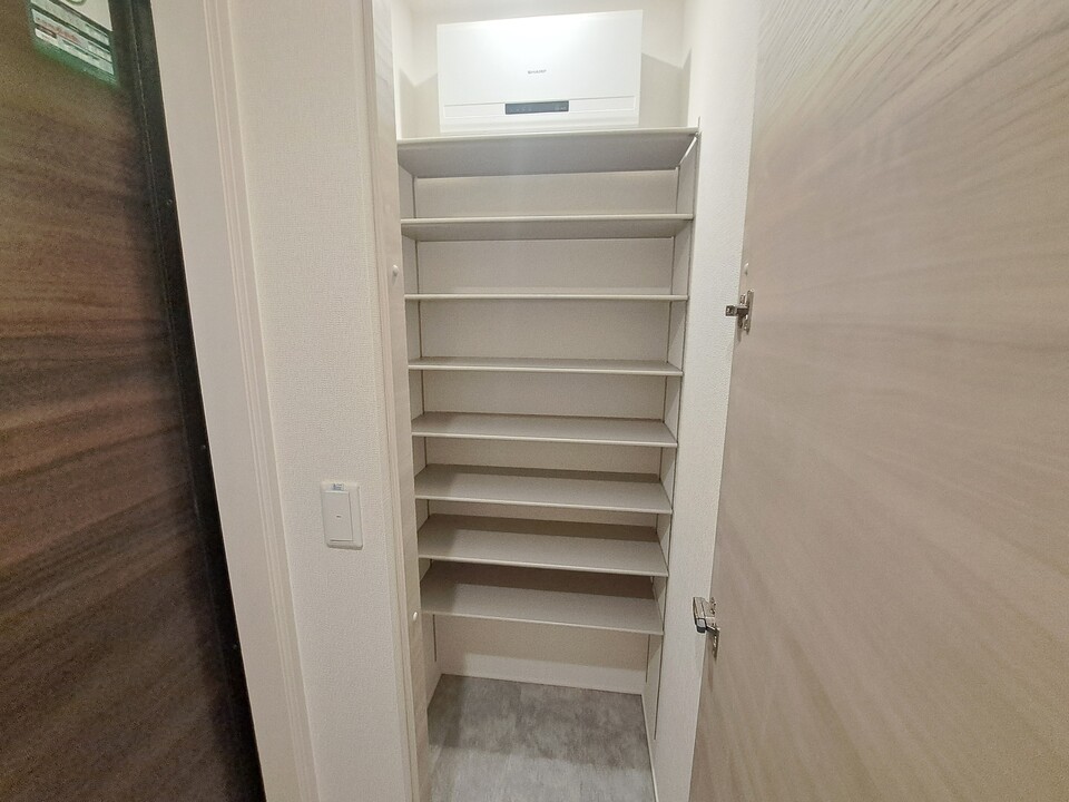 シューズボックス