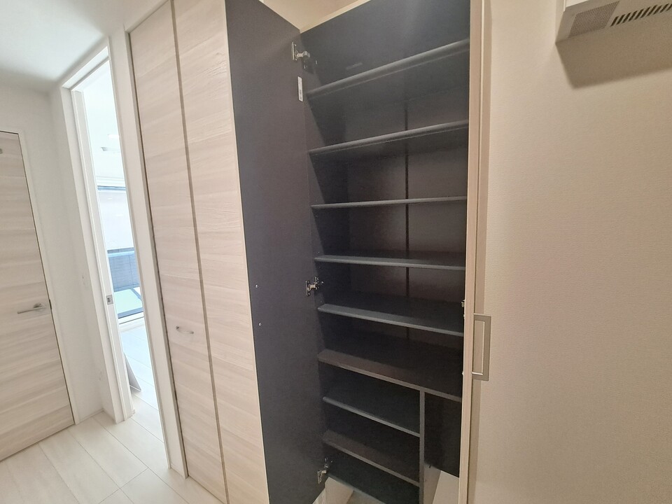 シューズボックス