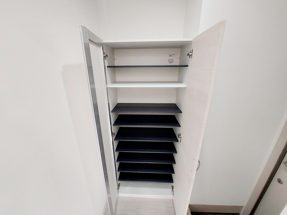 シューズボックス