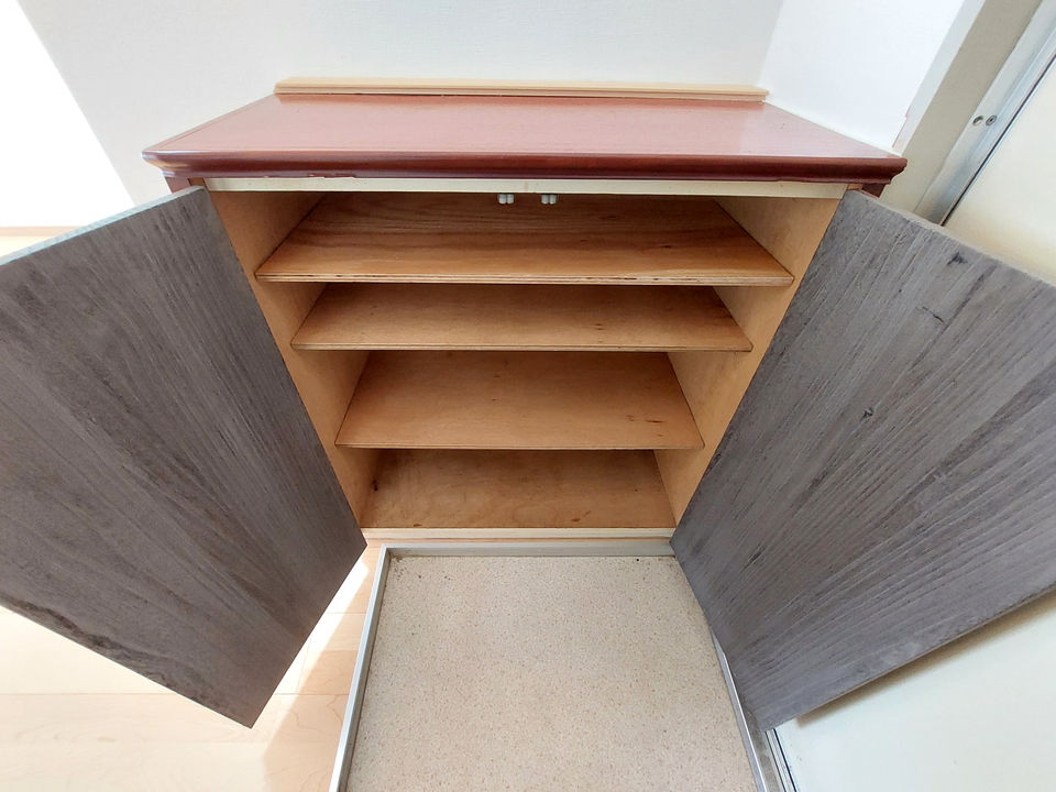 シューズボックス