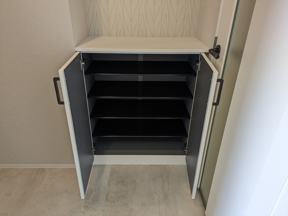 シューズボックス