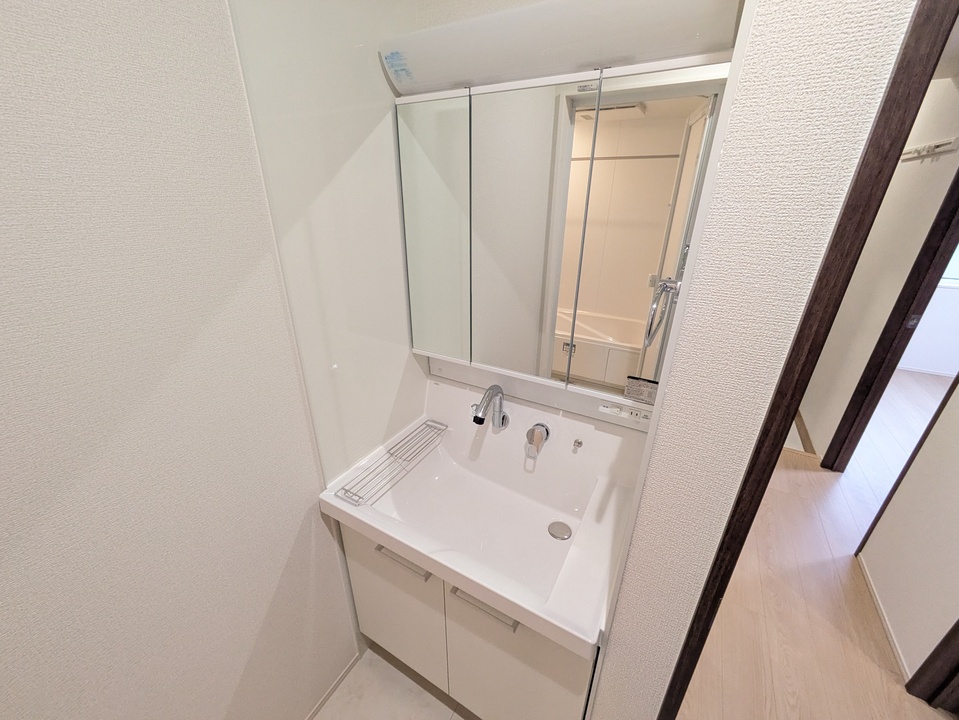 シャワー付洗面化粧台