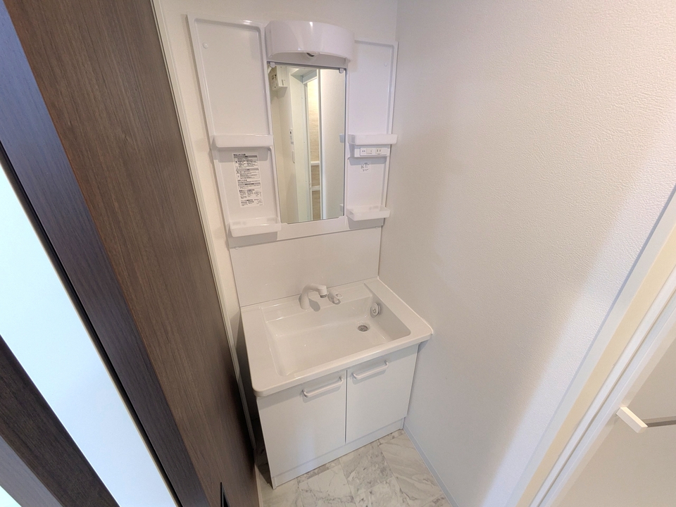 シャワー付洗面化粧台