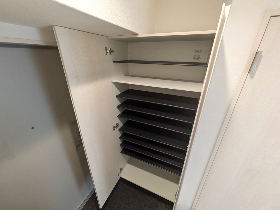 シューズボックス