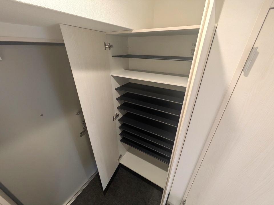 シューズボックス