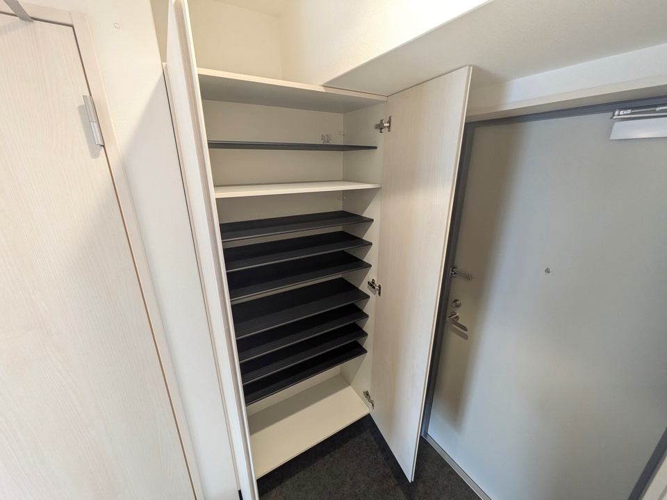 シューズボックス