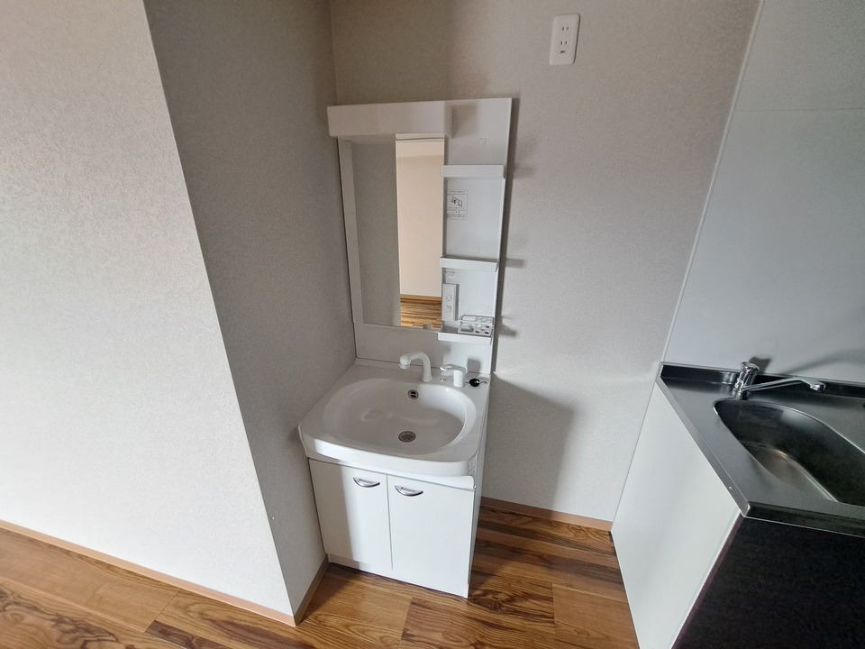 シャワー付洗面化粧台