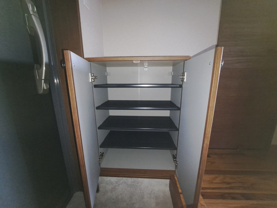 シューズボックス